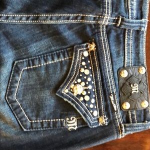 Miss Me Straight Cut Jeans - Size 31